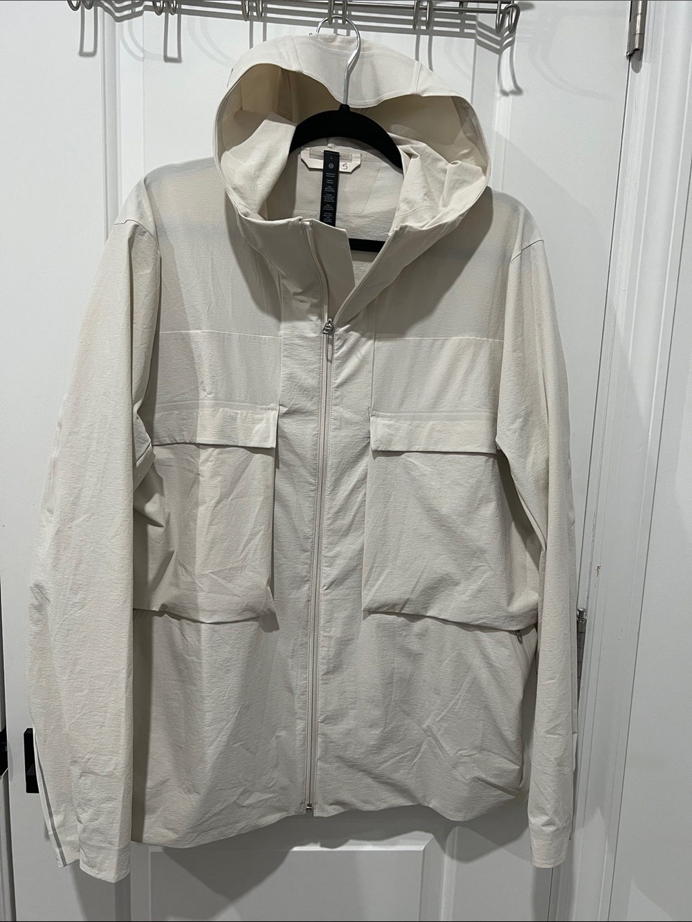 lululemon athletica Men's Hooded Cream Cargo Stretch Jacket Size Large
